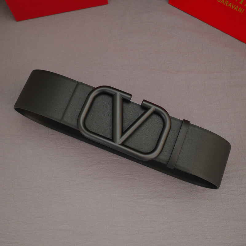 Valentino - Big V button - 7.0cm black belt buckle