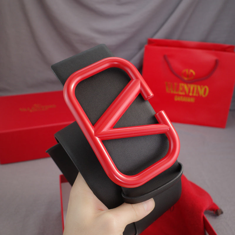 Valentino - Big V button - 7.0cm red belt buckle