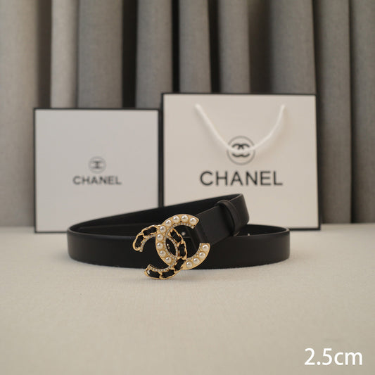 Chanel-2.5     Wearing leather pearls  B2510L