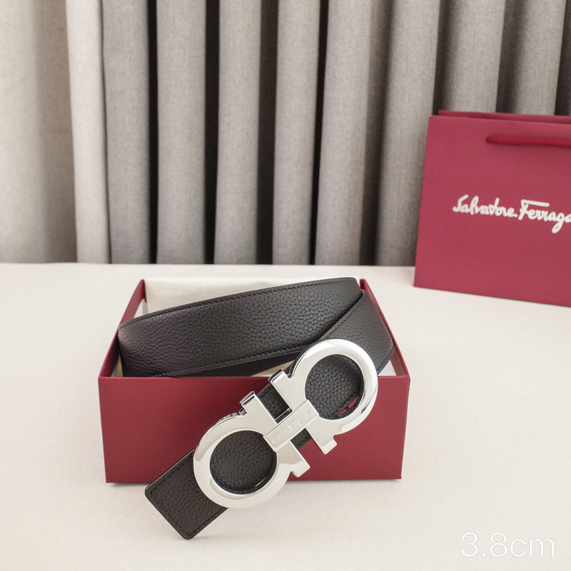 FERRAGAMO - 3.8cm Large 8-letter silver button with lychee grain