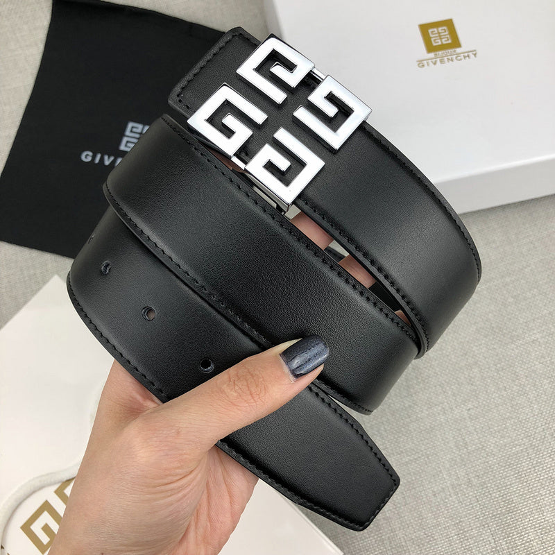 Givenchy - ZSB5706gi black leather
