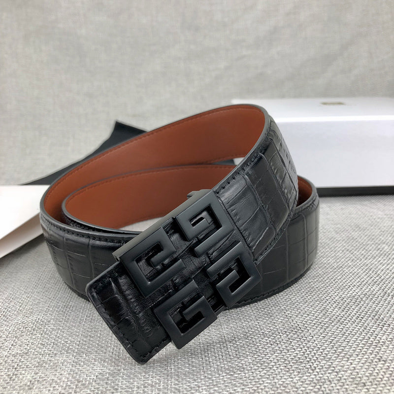 Givenchy - ZSB5705gi black leather