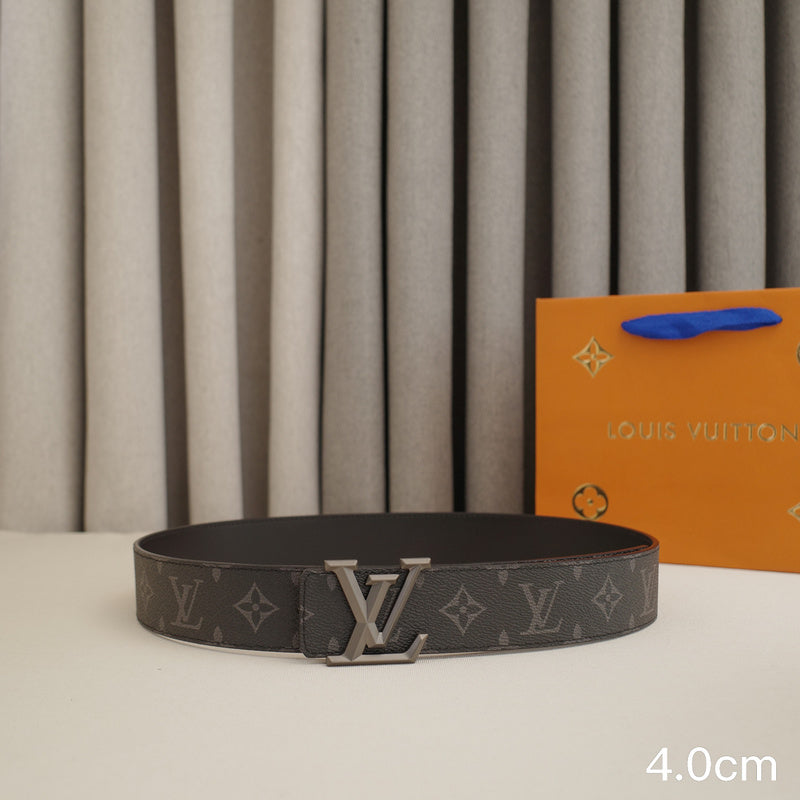 LV - Louis Vuitton black button 4005L