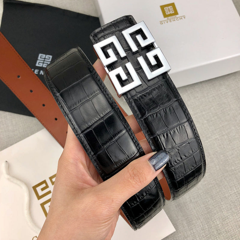 Givenchy - ZSB5705gi black leather