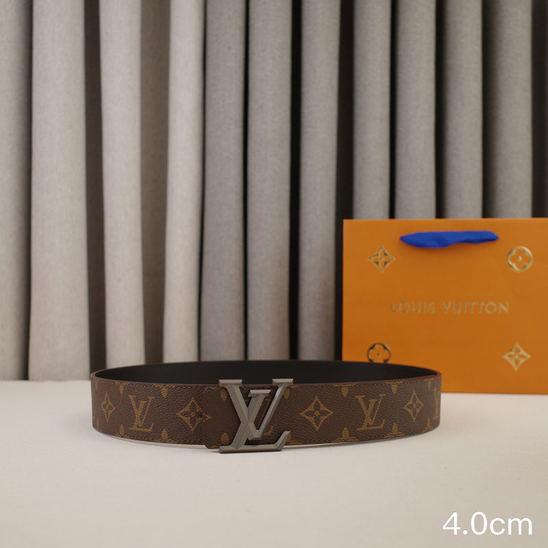 LV - Louis Vuitton black button 4005L