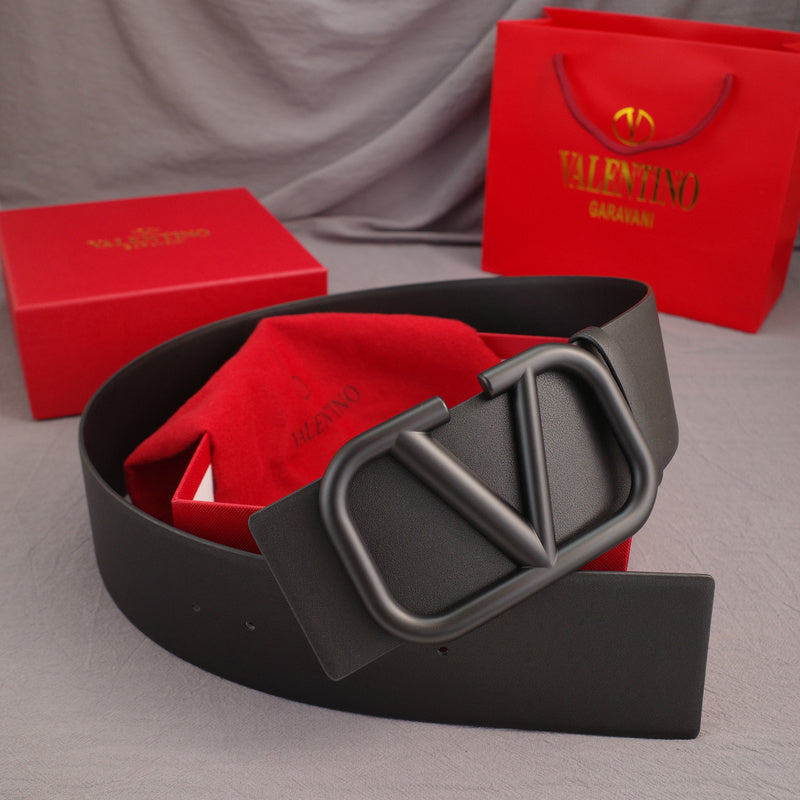 Valentino - Big V button - 7.0cm black belt buckle