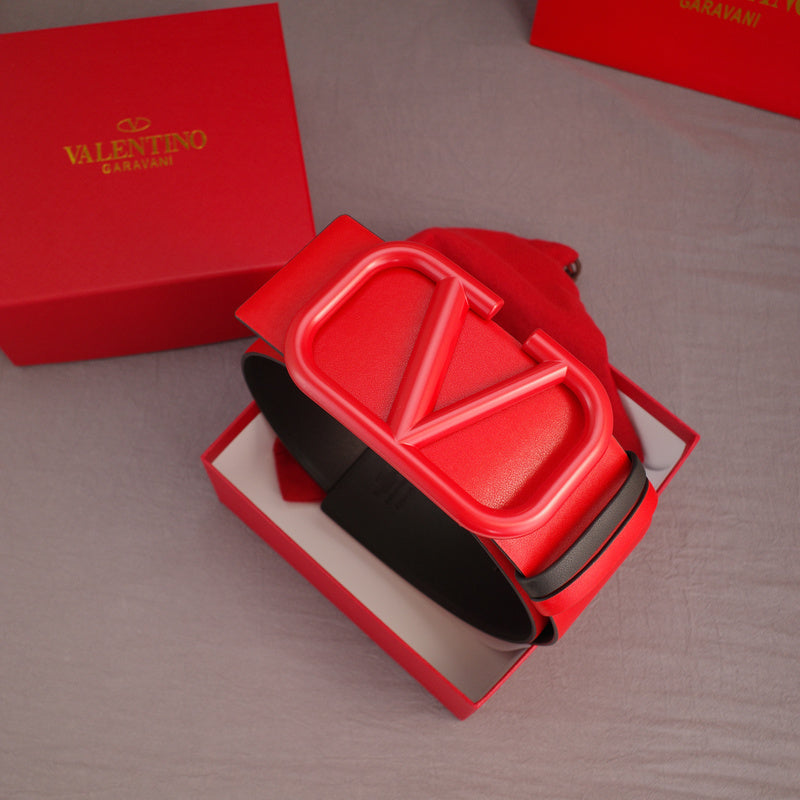 Valentino - Big V button - 7.0cm red belt buckle