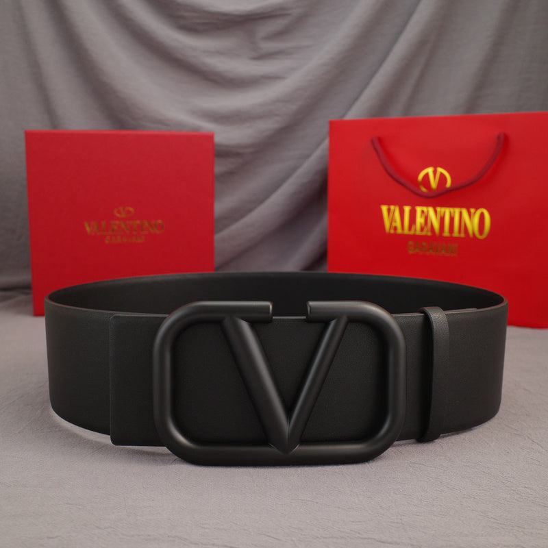 Valentino - Big V button - 7.0cm black belt buckle