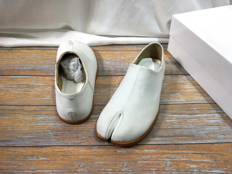 Handmade Women Black Leather Tabi Shoes,Split Toe shoes,Women's Leather Flat Shoes, Personal Shoes for Women,Women's White Shoes