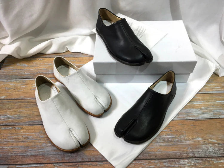 Handmade Women Black Leather Tabi Shoes,Split Toe shoes,Women's Leather Flat Shoes, Personal Shoes for Women,Women's White Shoes