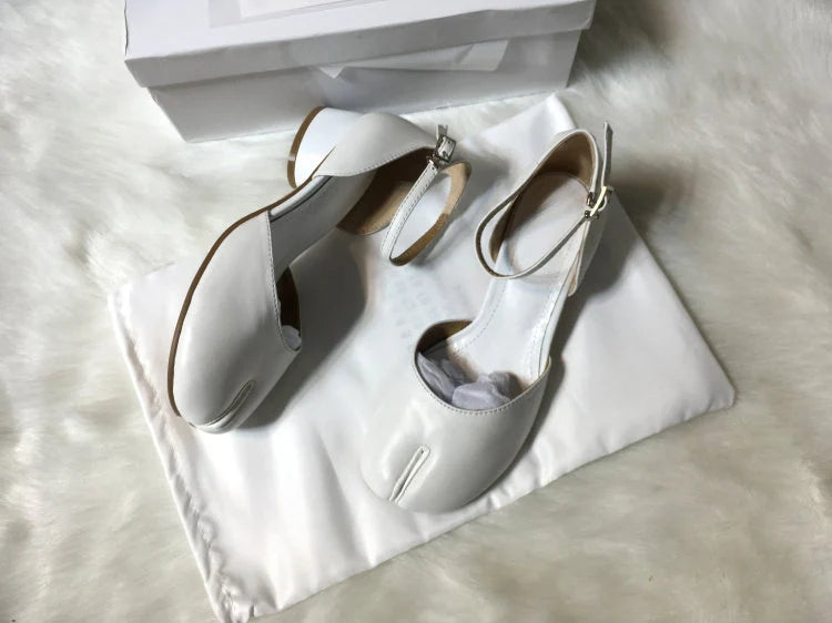 Handmade Women 3.5cm Heel Leather Tabi Shoes,Split Toe shoes,Women's Leather Heel Shoes, Personal Shoes for Women,Women's White Shoes