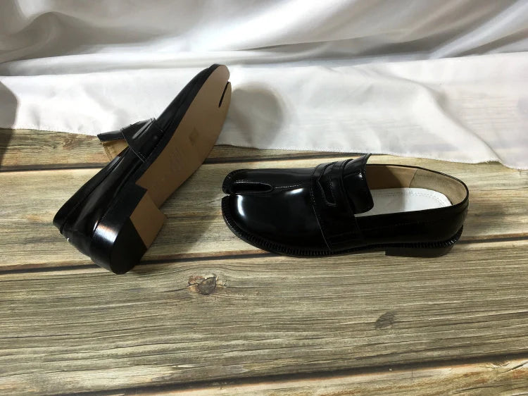 Handmade Women Black Flat Leather Tabi Shoes,Split Toe shoes,Women's Leather Shoes, Personal Women's Black Slip Ons