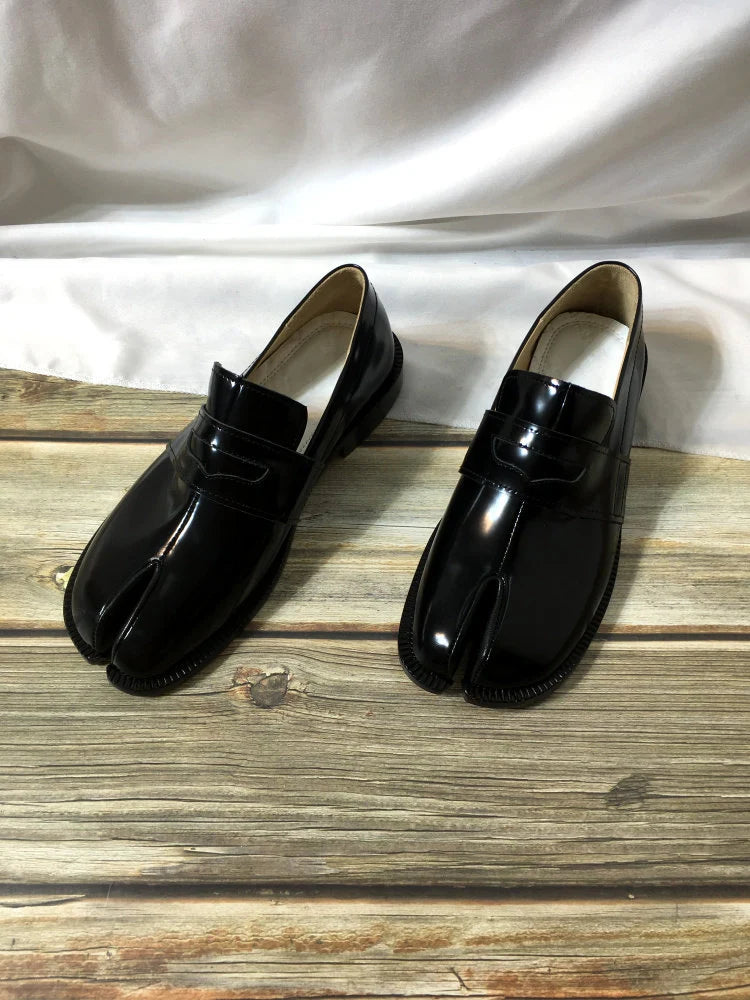 Handmade Women Black Flat Leather Tabi Shoes,Split Toe shoes,Women's Leather Shoes, Personal Women's Black Slip Ons