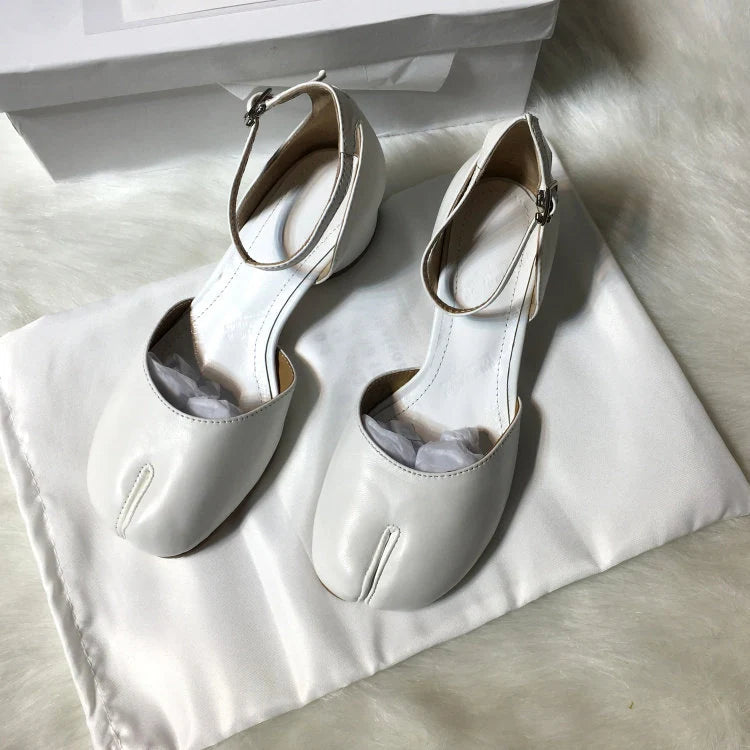 Handmade Women 3.5cm Heel Leather Tabi Shoes,Split Toe shoes,Women's Leather Heel Shoes, Personal Shoes for Women,Women's White Shoes