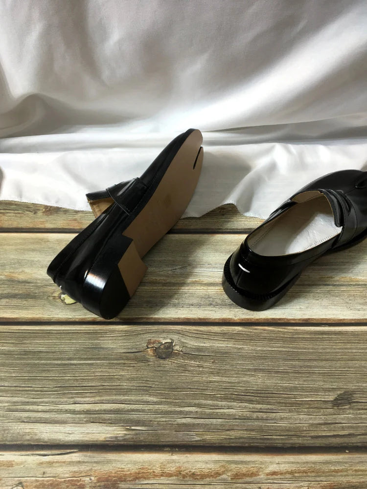 Handmade Women Black Flat Leather Tabi Shoes,Split Toe shoes,Women's Leather Shoes, Personal Women's Black Slip Ons