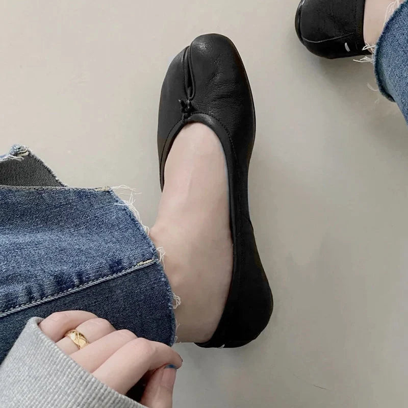 Customized Handmade Women Leather Tabi Shoes,Split Toe shoes,Women's Leather Flat Shoes,Personal Shoes for Women,Flat Slip-ons