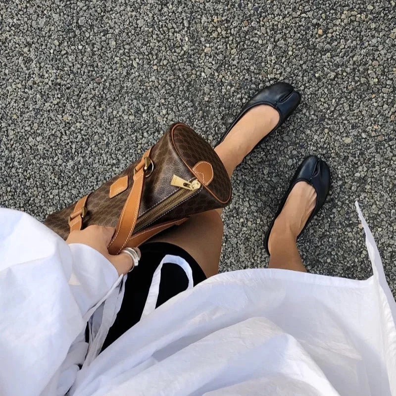 Customized Handmade Women Leather Tabi Shoes,Split Toe shoes,Women's Leather Flat Shoes,Personal Shoes for Women,Flat Slip-ons