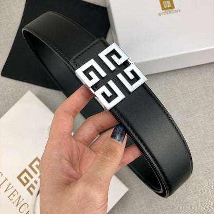 Givenchy - ZSB5706gi black  leather