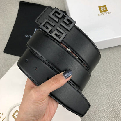 Givenchy - ZSB5706gi black  leather