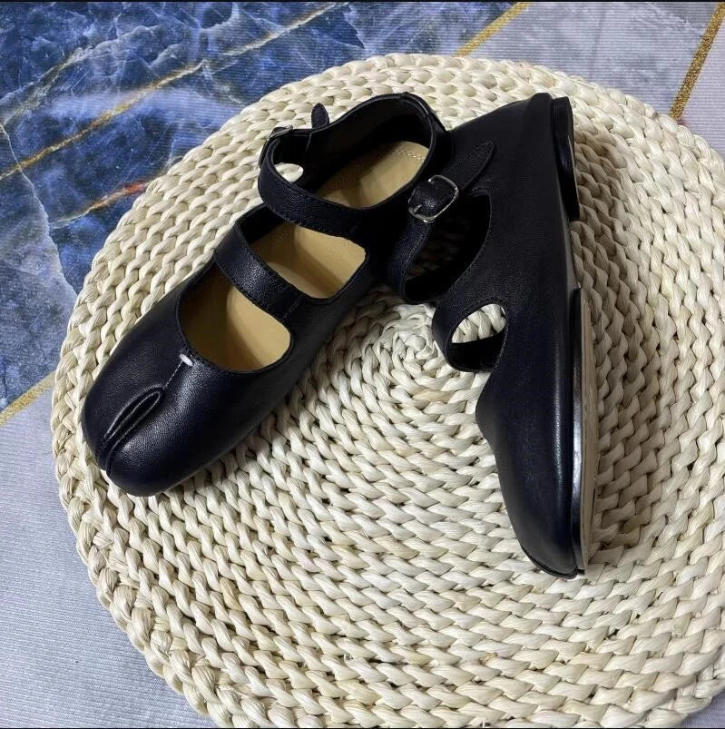 Handmade Women Summer Leather Tabi Shoes,Split Toe shoes,Women's Leather Straps Shoes, Personal Shoes for Women